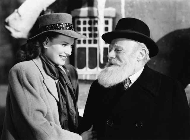 (B&W) Maureen O�Hara / Edmund Gwenn (MOVIE STILL)